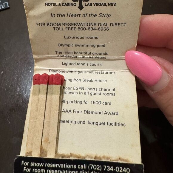 Vintage Siegfried and Roy Matchbox Cover - Frontier Hotel & Casino - Picture 4 of 4